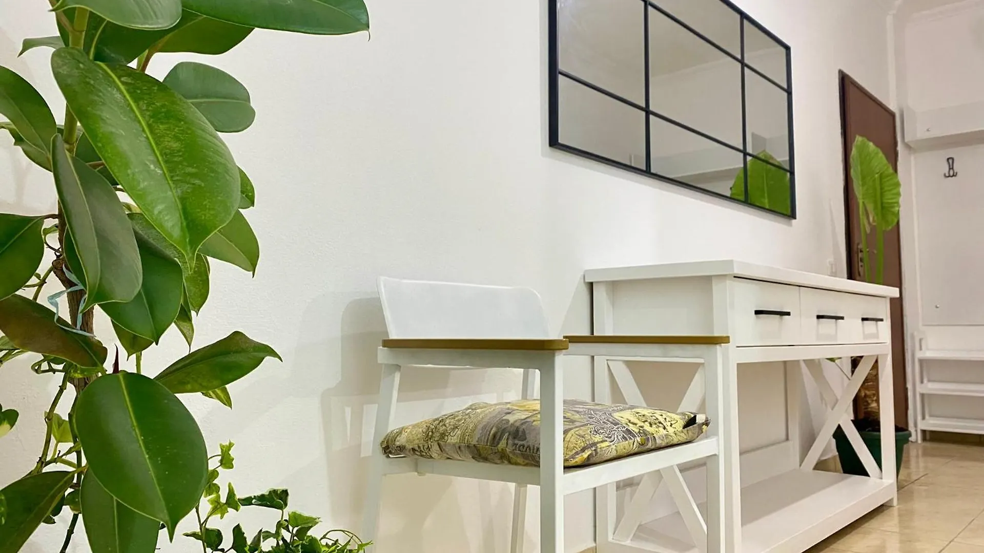 Delight City Apartment 카바여