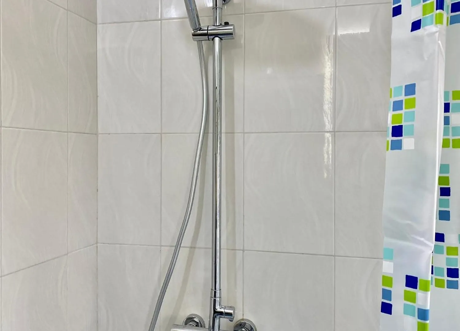 Delight City Apartment 카바여